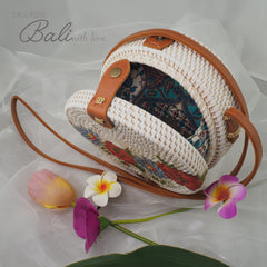 Trendy Rattan Bag with Printed Motif